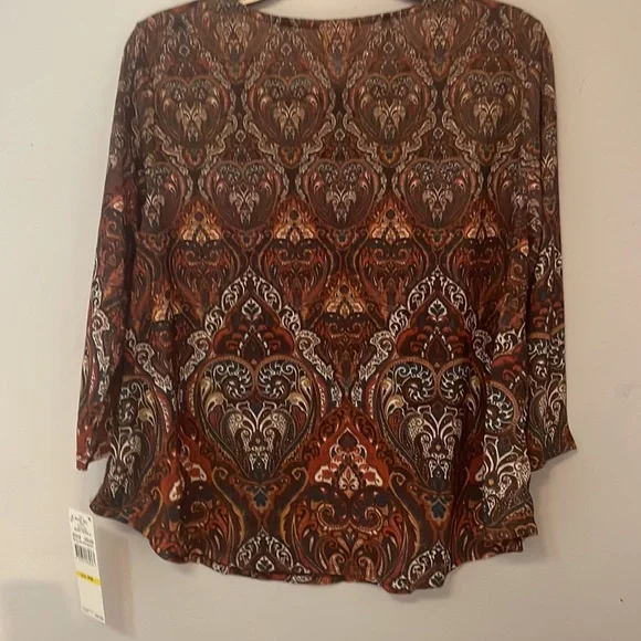 Ruby Rd top - Picture 2 of 4